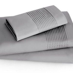 NWT Donna Karan Modern Classics Tailored Pleat King Pillowcases, Pair, Mercury